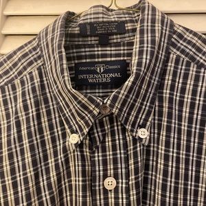 Men’s. Short sleeved dress shirt. Large. American Classics. Button down.
